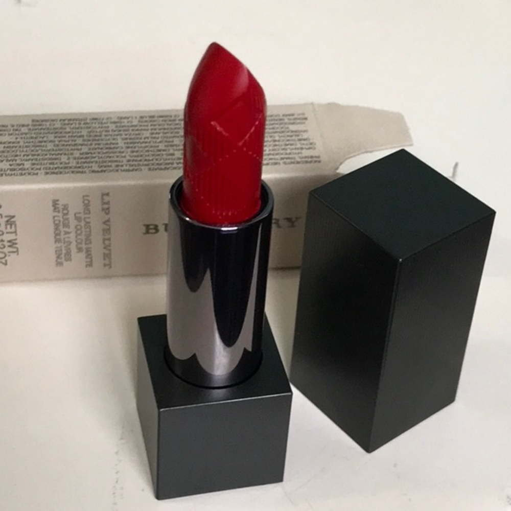 - Burberry Lip Velvet Military Red No. 429 BNIB matte long lasting lip col…